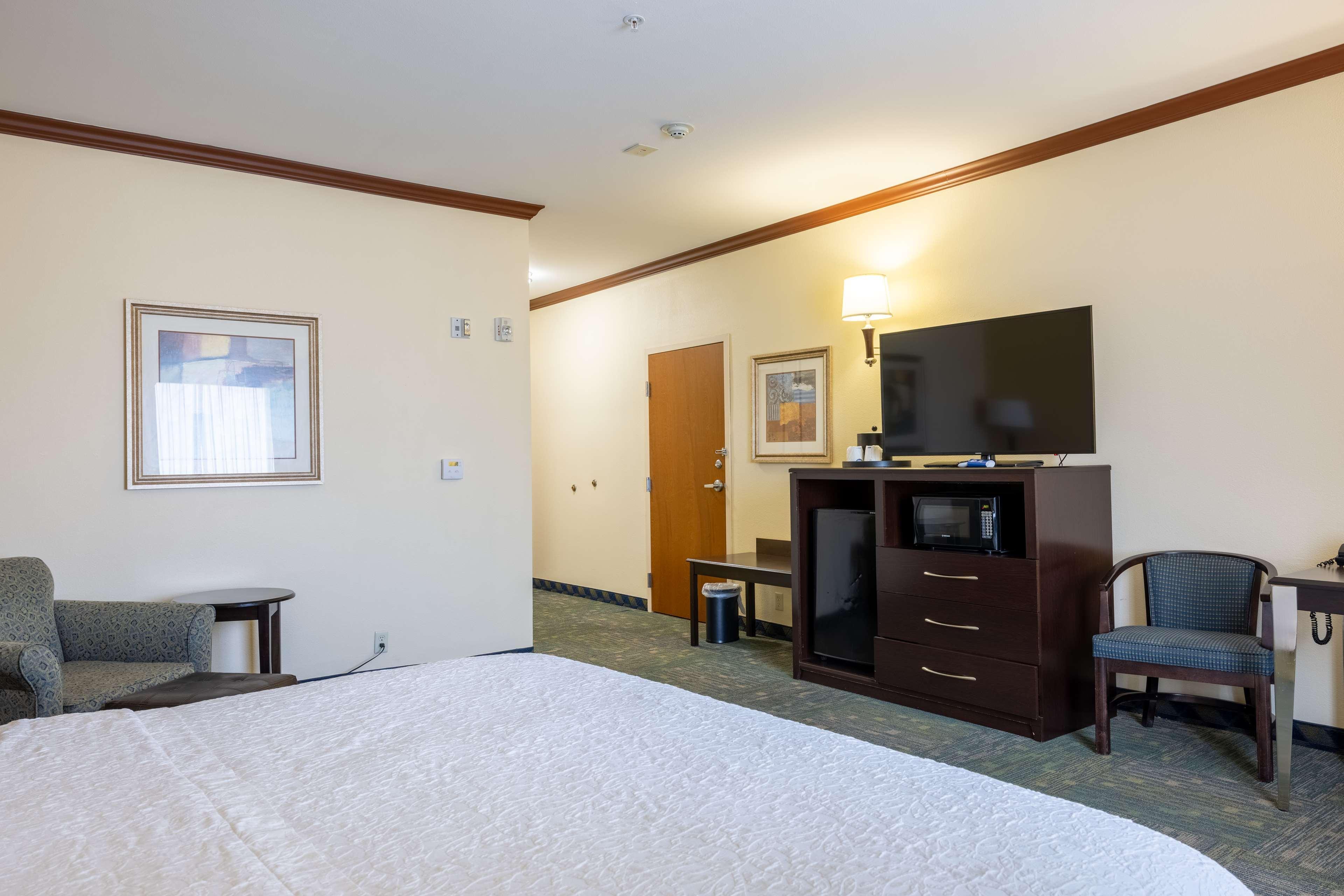 Hampton Inn Alice Exterior photo