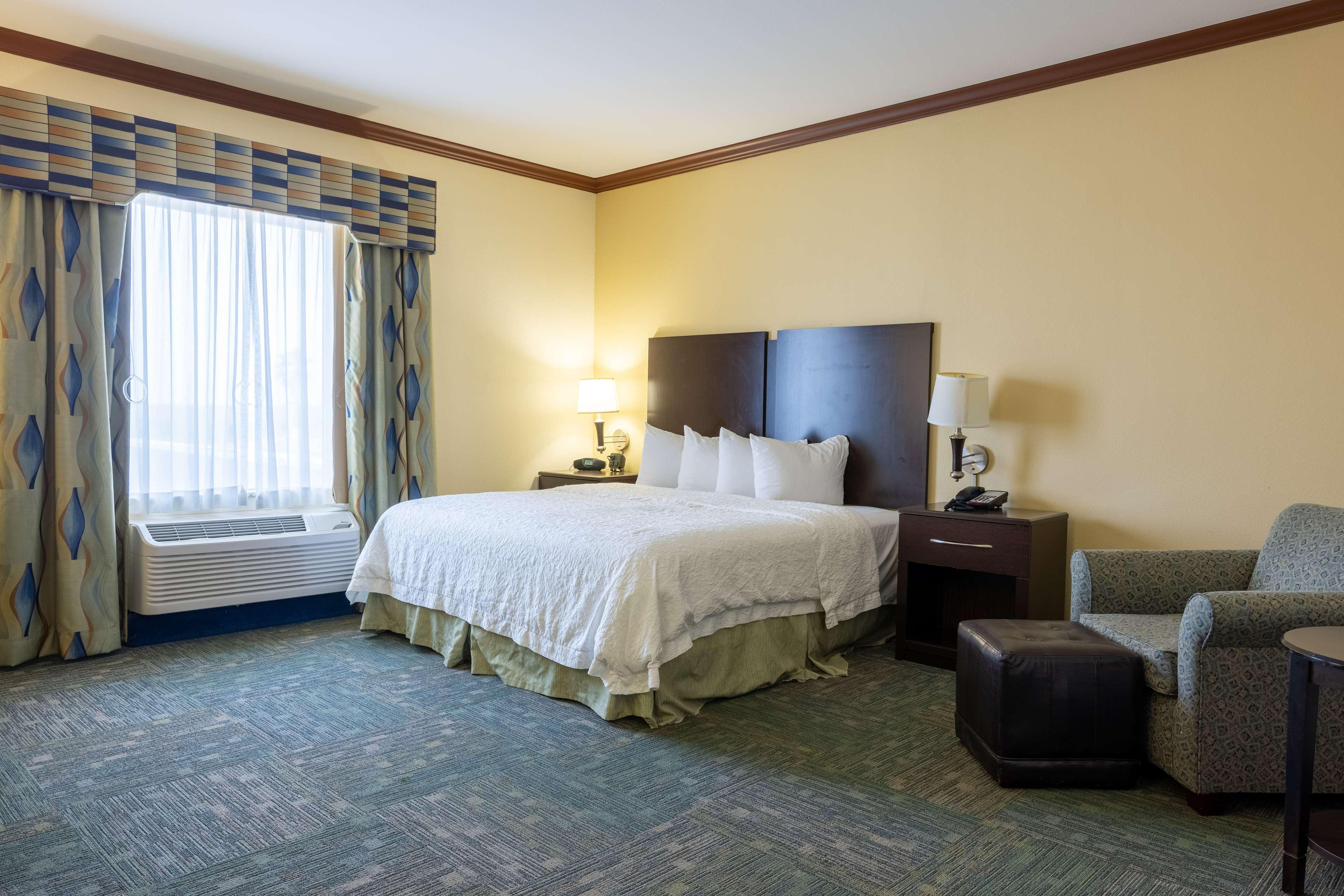 Hampton Inn Alice Exterior photo