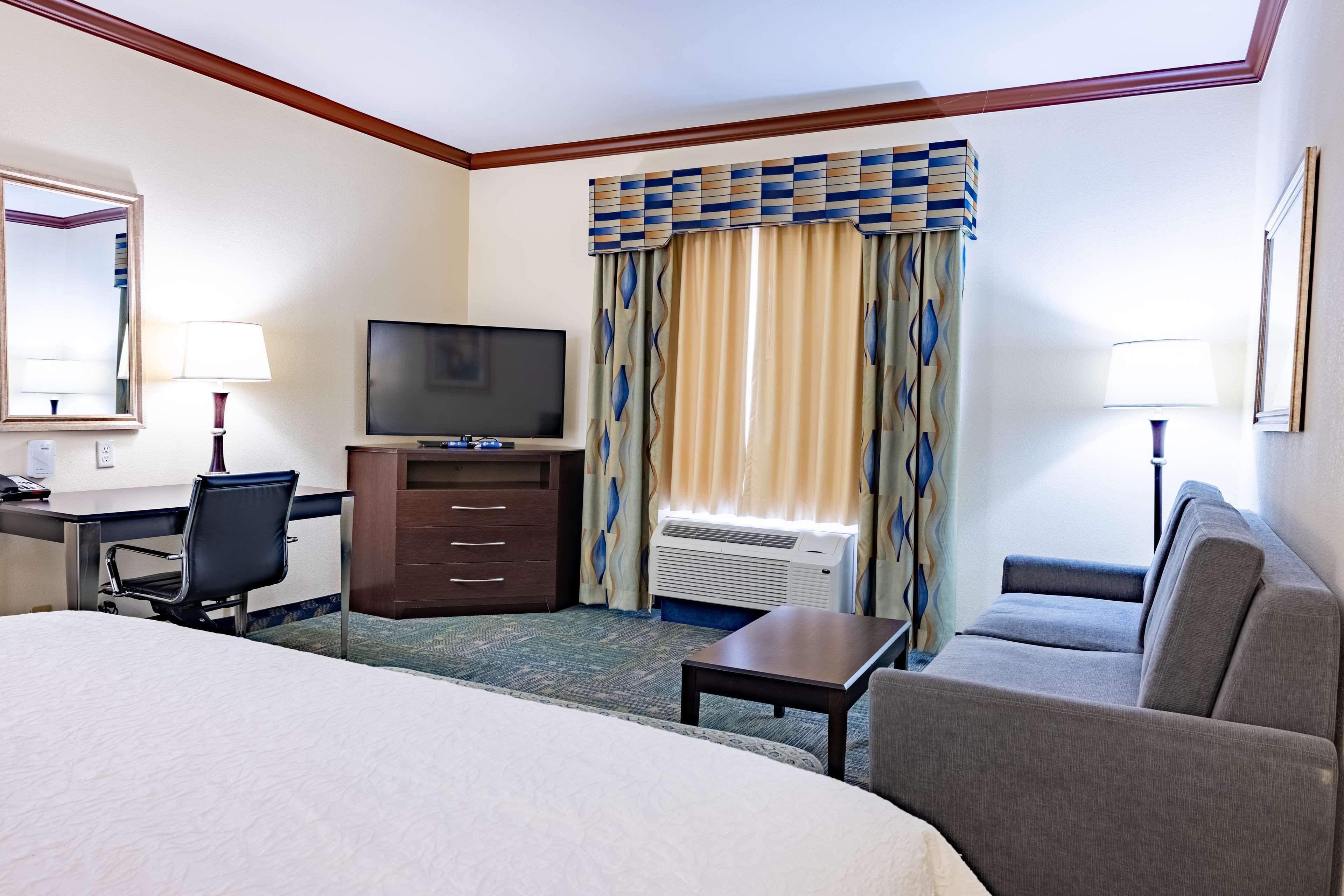 Hampton Inn Alice Exterior photo