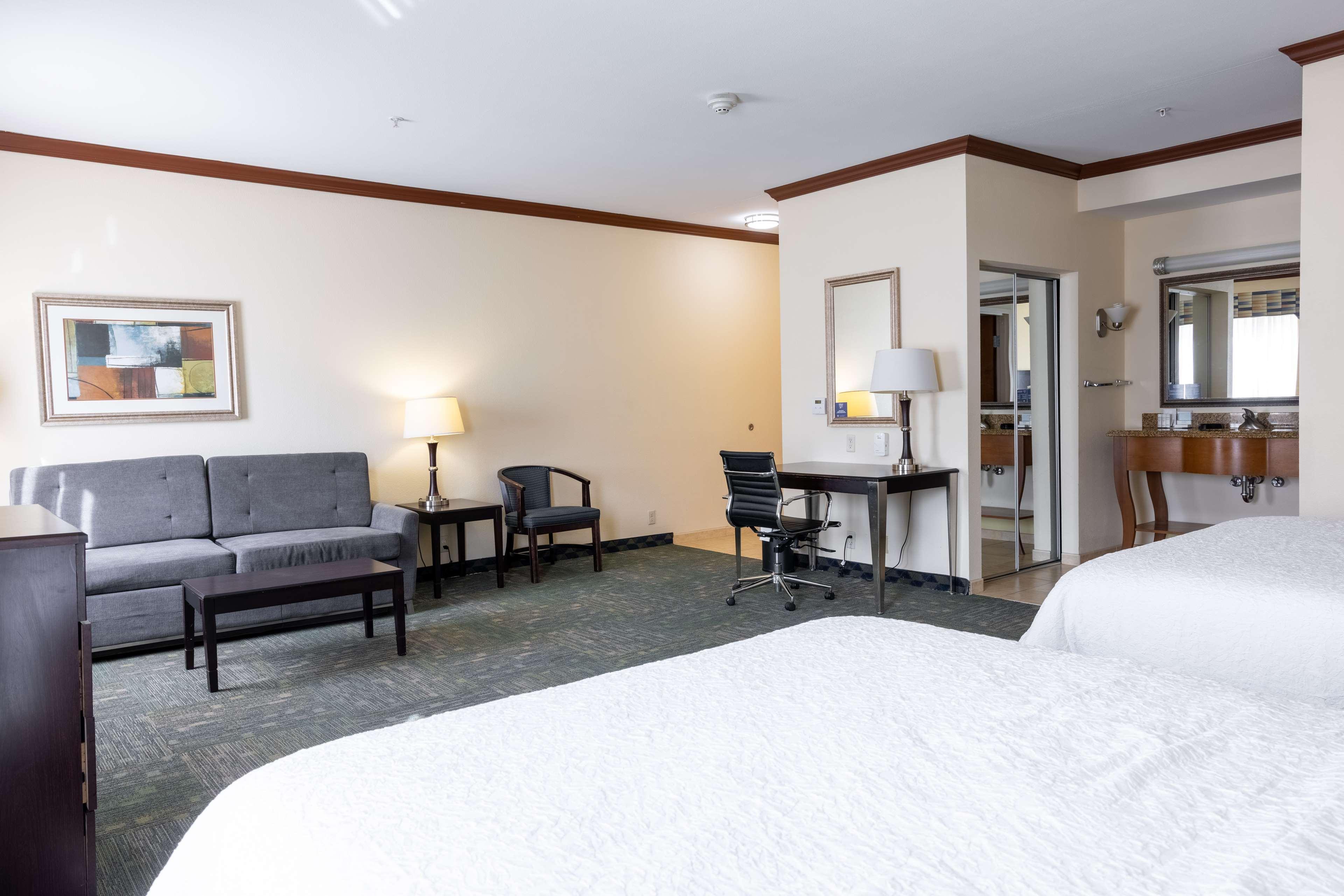 Hampton Inn Alice Exterior photo