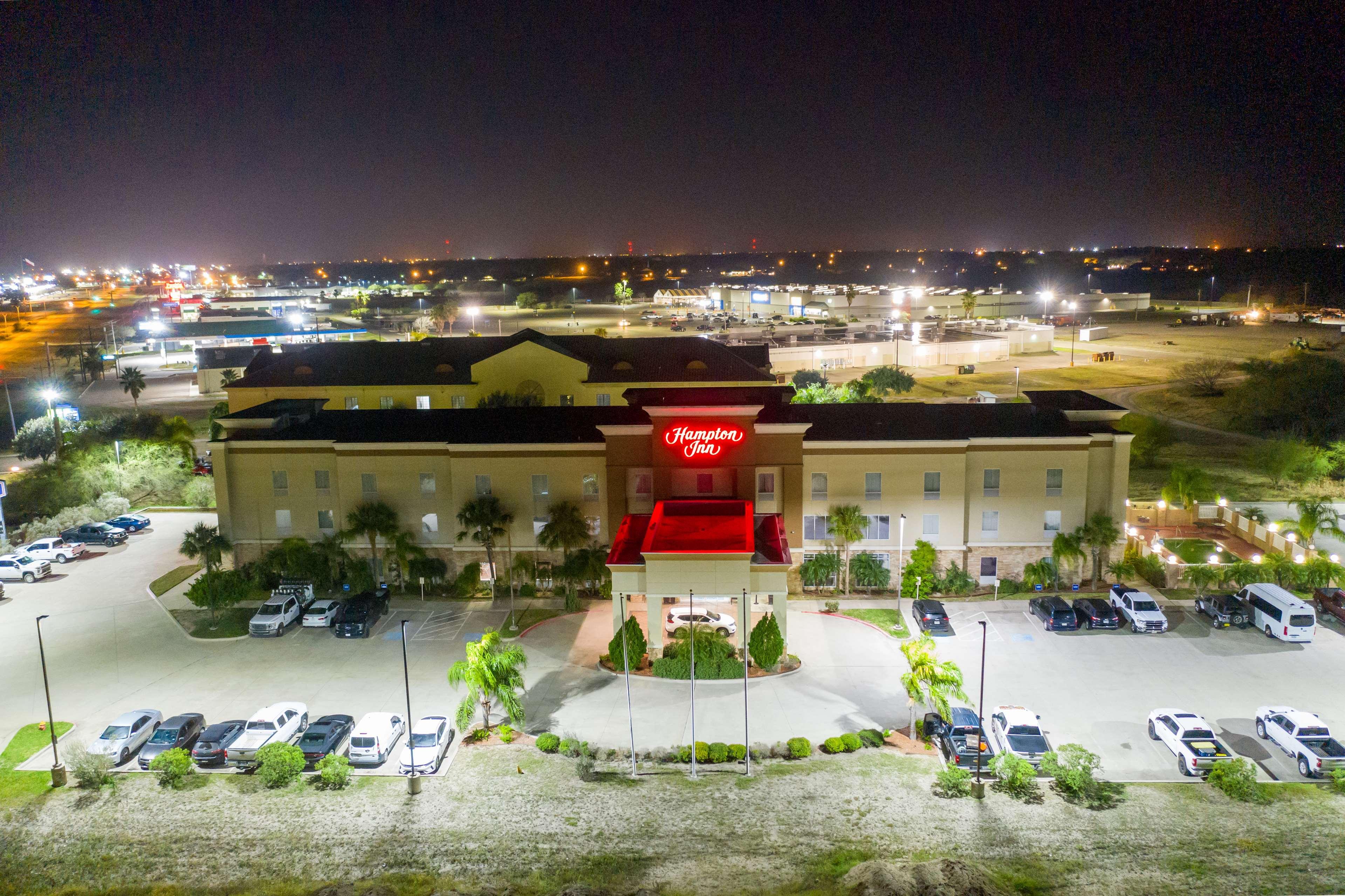 Hampton Inn Alice Exterior photo