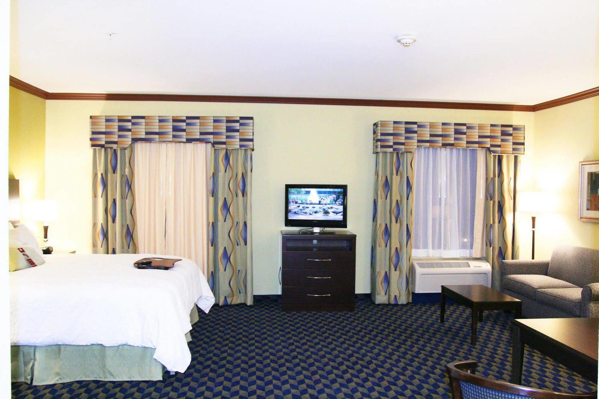Hampton Inn Alice Room photo